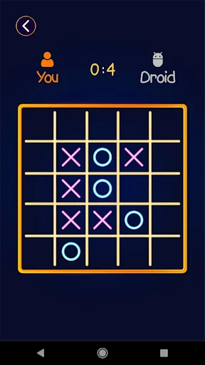 Tic tac toe 5x5 advanced board gameplay with glowing pink X and cyan O pieces, score 0:4 against AI